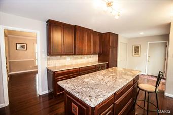 144 Ridgecrest Drive Chesterfield, MO 63017 - Photo 10 of 31 Gallery Image 10