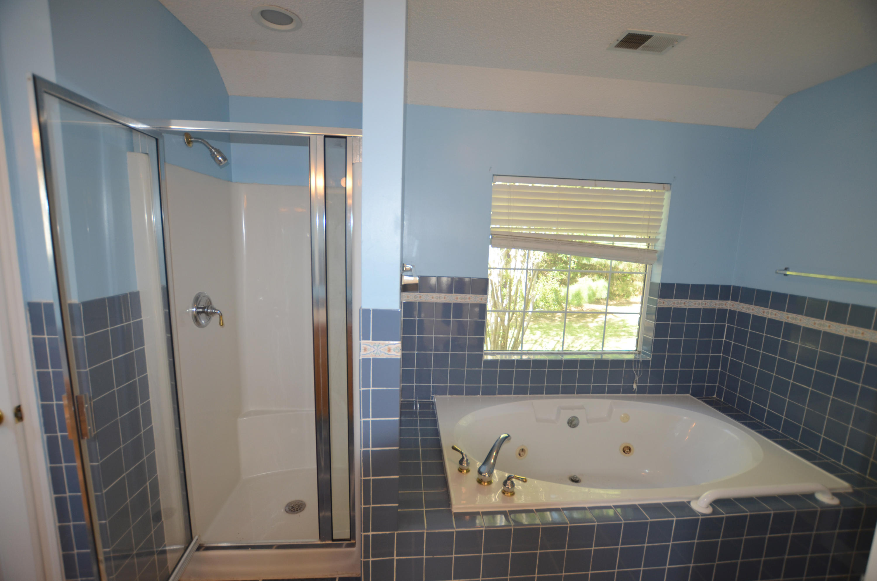 10204 Old Georgetown Road McClellanville, SC 29458 - Photo 13 of 19 13-bathroom-2