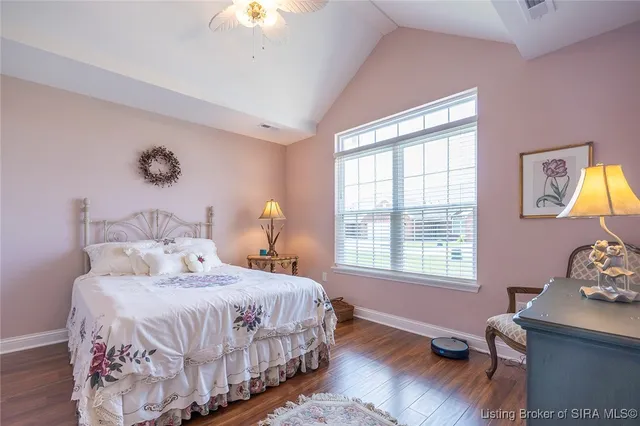 $372,000 | 631 Kingsbury Court, Clarksville, IN 47129