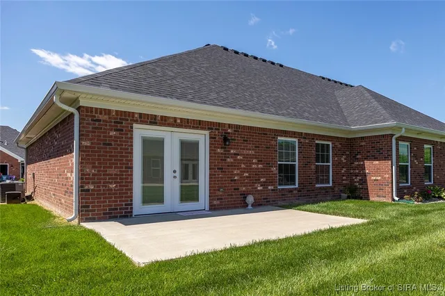 $372,000 | 631 Kingsbury Court, Clarksville, IN 47129