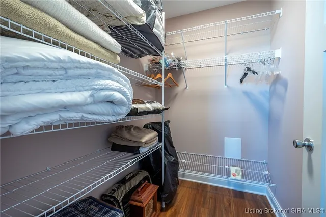 $372,000 | 631 Kingsbury Court, Clarksville, IN 47129