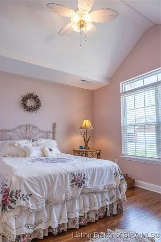 $372,000 | 631 Kingsbury Court, Clarksville, IN 47129