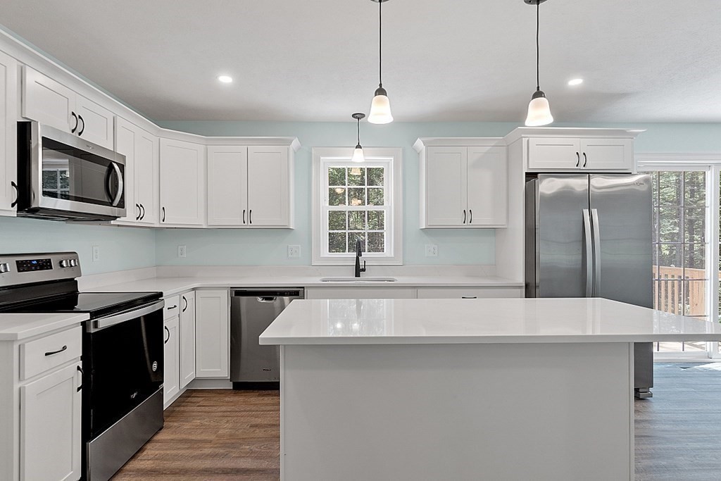 98 Gibson Road Fitchburg, MA 01420 - Photo 7 of 27 Gallery Image 7