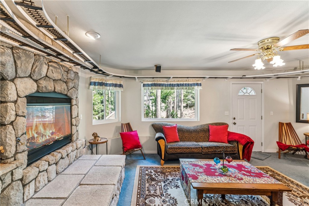 628 Grass Valley Road Lake Arrowhead, CA 92352 - Photo 41 of 64