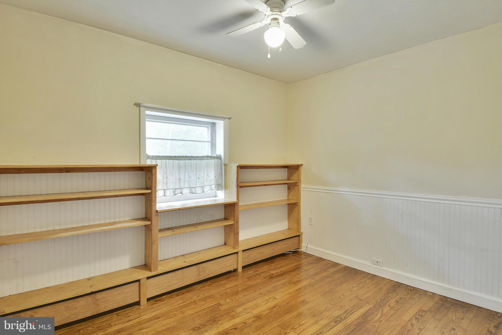 9405 Dangerfield Road Clinton, MD 20735 - Photo 9 of 19 Bedroom