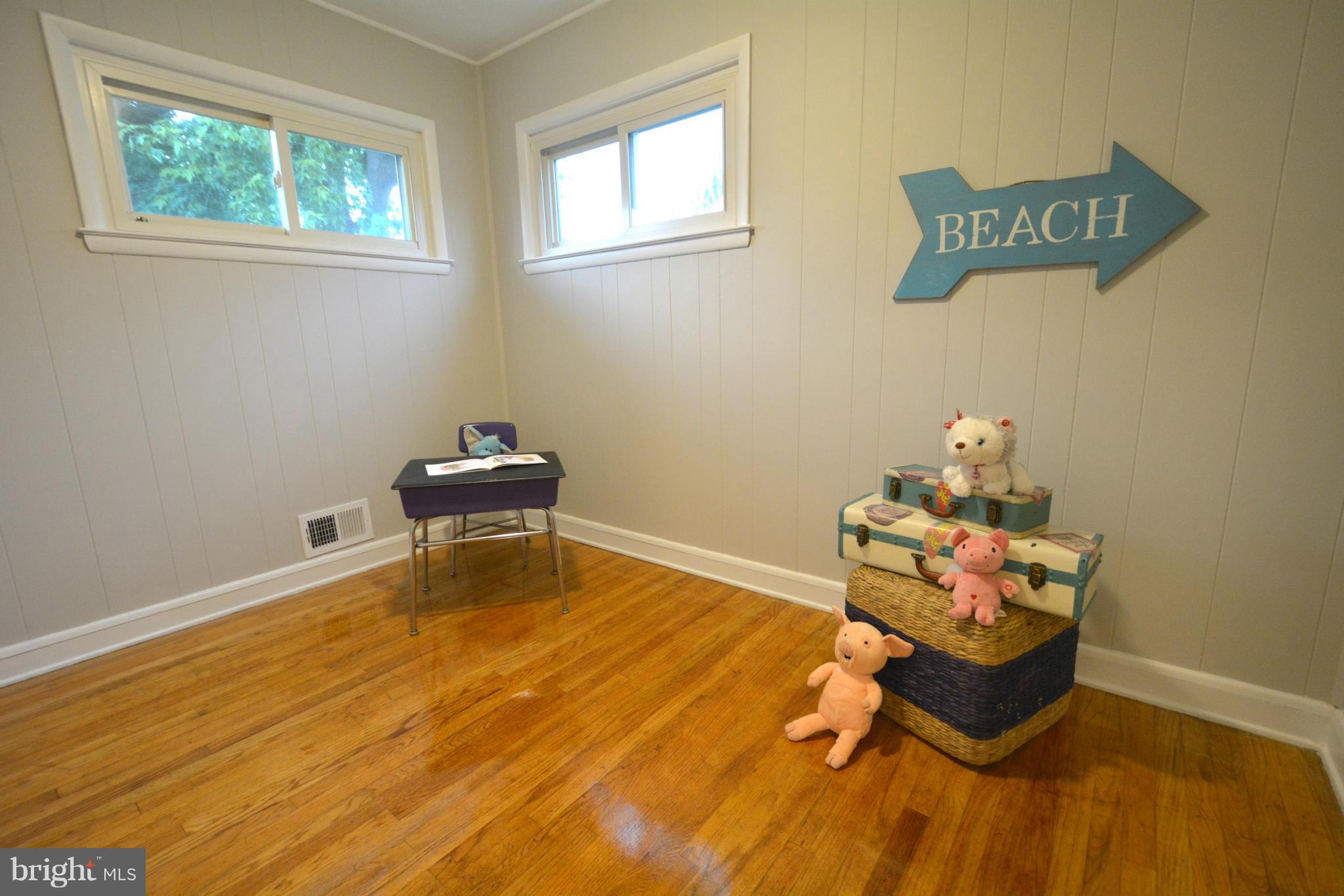 8422 Spring Road Pasadena, MD 21122 - Photo 13 of 29 Bedroom