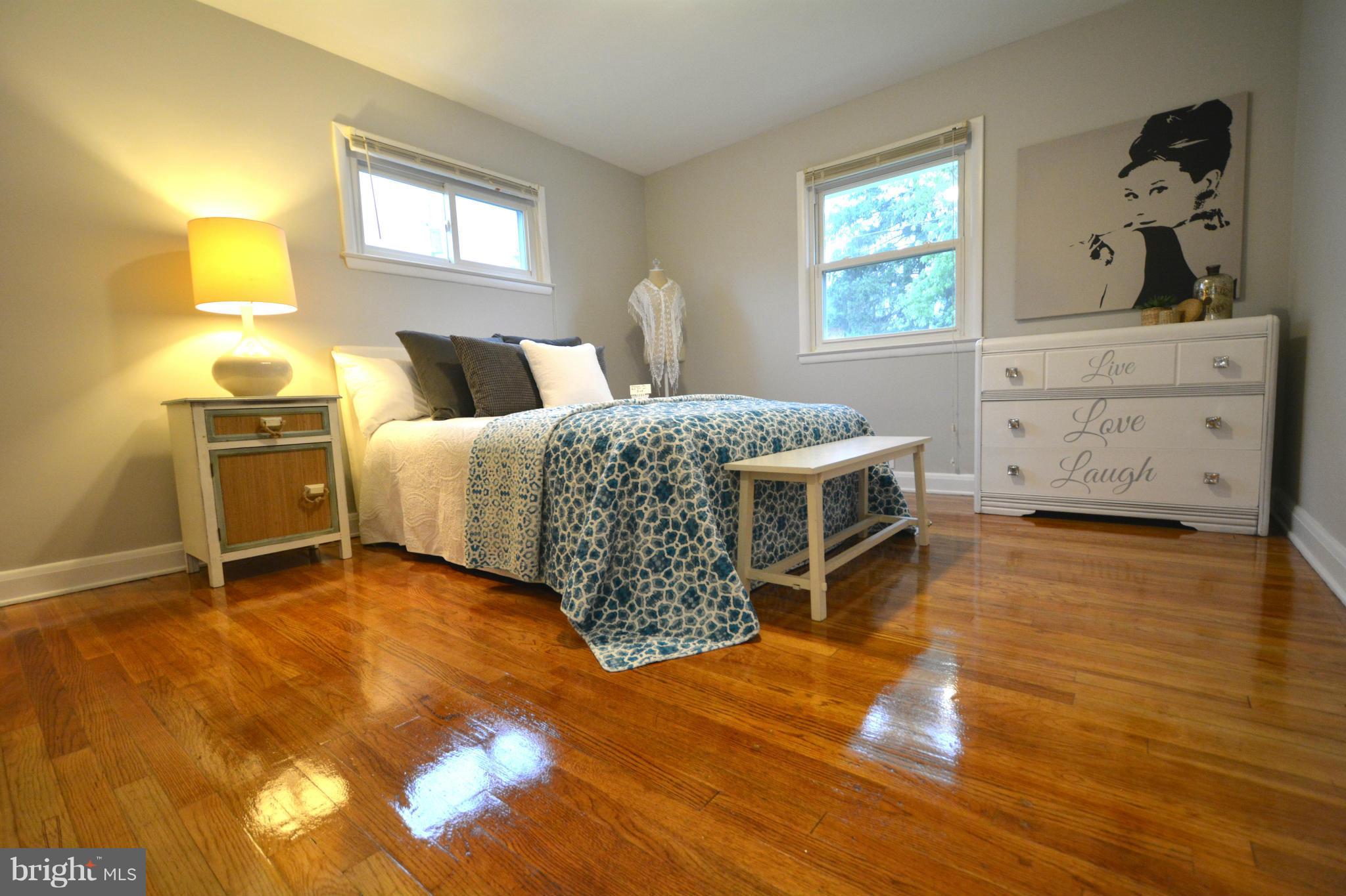 8422 Spring Road Pasadena, MD 21122 - Photo 9 of 29 Bedroom (Master)