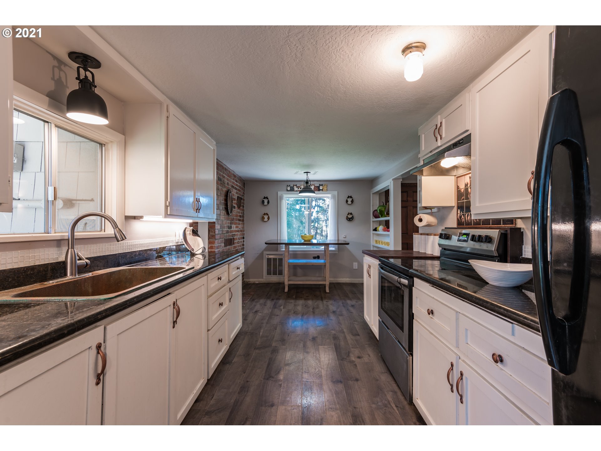 55741 Bates Road Bandon, OR 97411 - Photo 5 of 21 Gallery Image 5