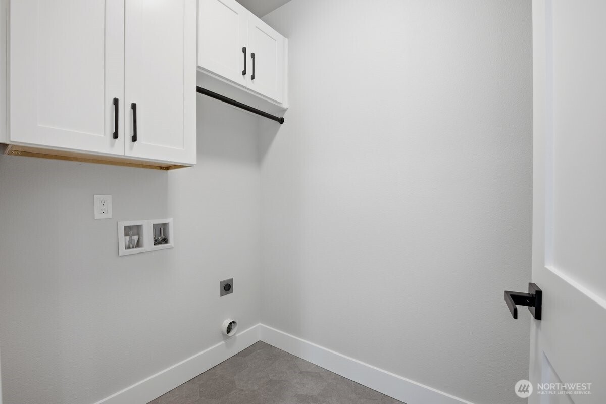 8525 230th Place Southwest, Unit 11 Edmonds, WA 98026 - Photo 30 of 39 Gallery Image 30