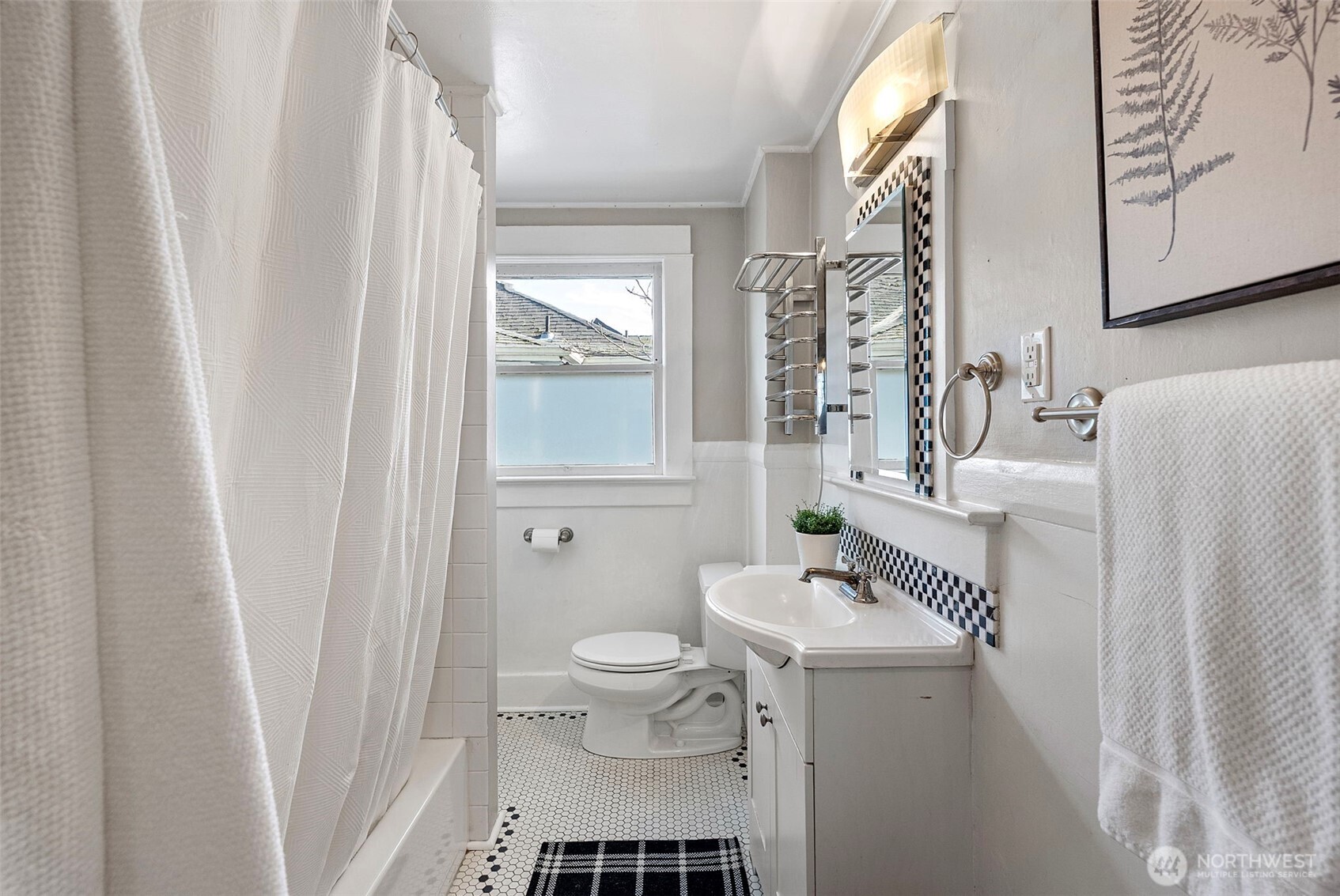 827 Northwest 61st Street Seattle, WA 98107 - Photo 15 of 34