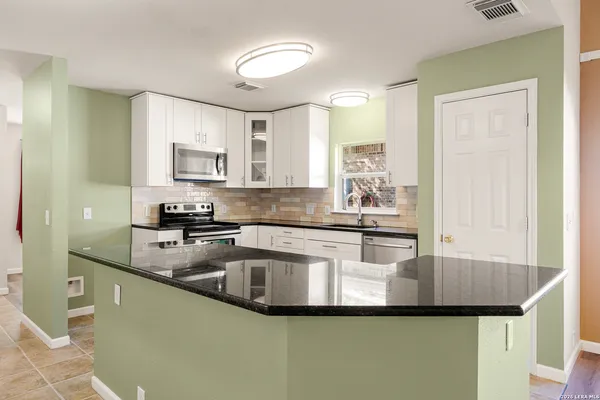 $320,000 | 1651 Mountain Brook, Schertz, TX 78154