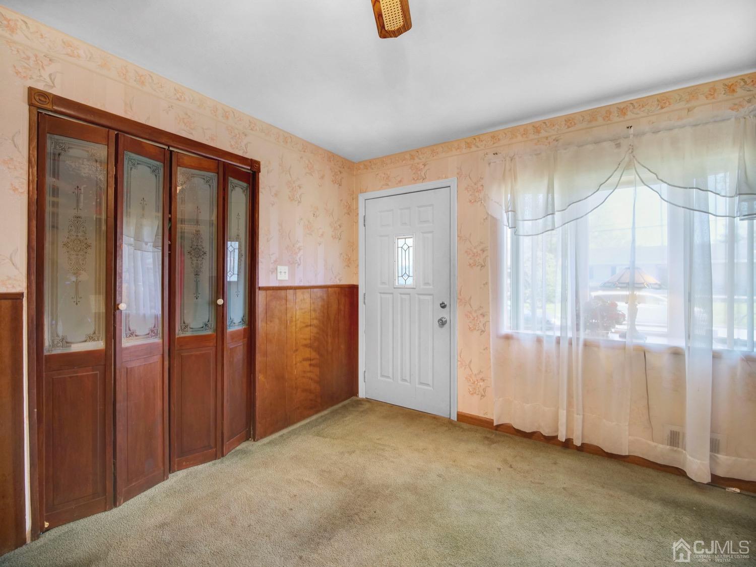 19 Purdue Road Old Bridge, NJ 08859 - Photo 6 of 21 an empty room with windows