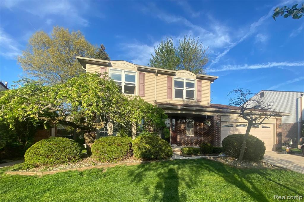 753 Kings Way Canton, MI 48188 - Photo 2 of 35