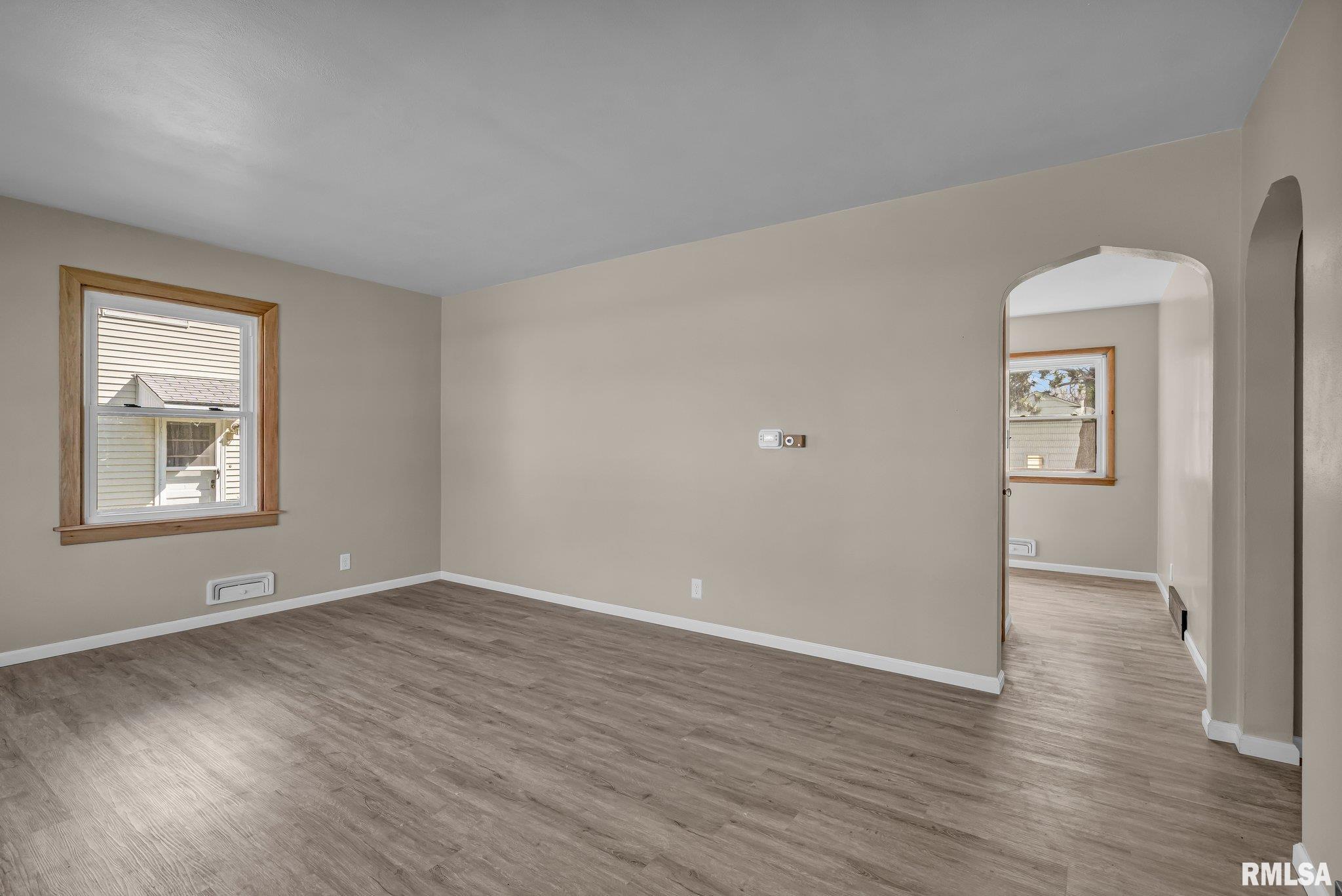 1440 33rd Street Moline, IL 61265 - Photo 5 of 20 Gallery Image 5