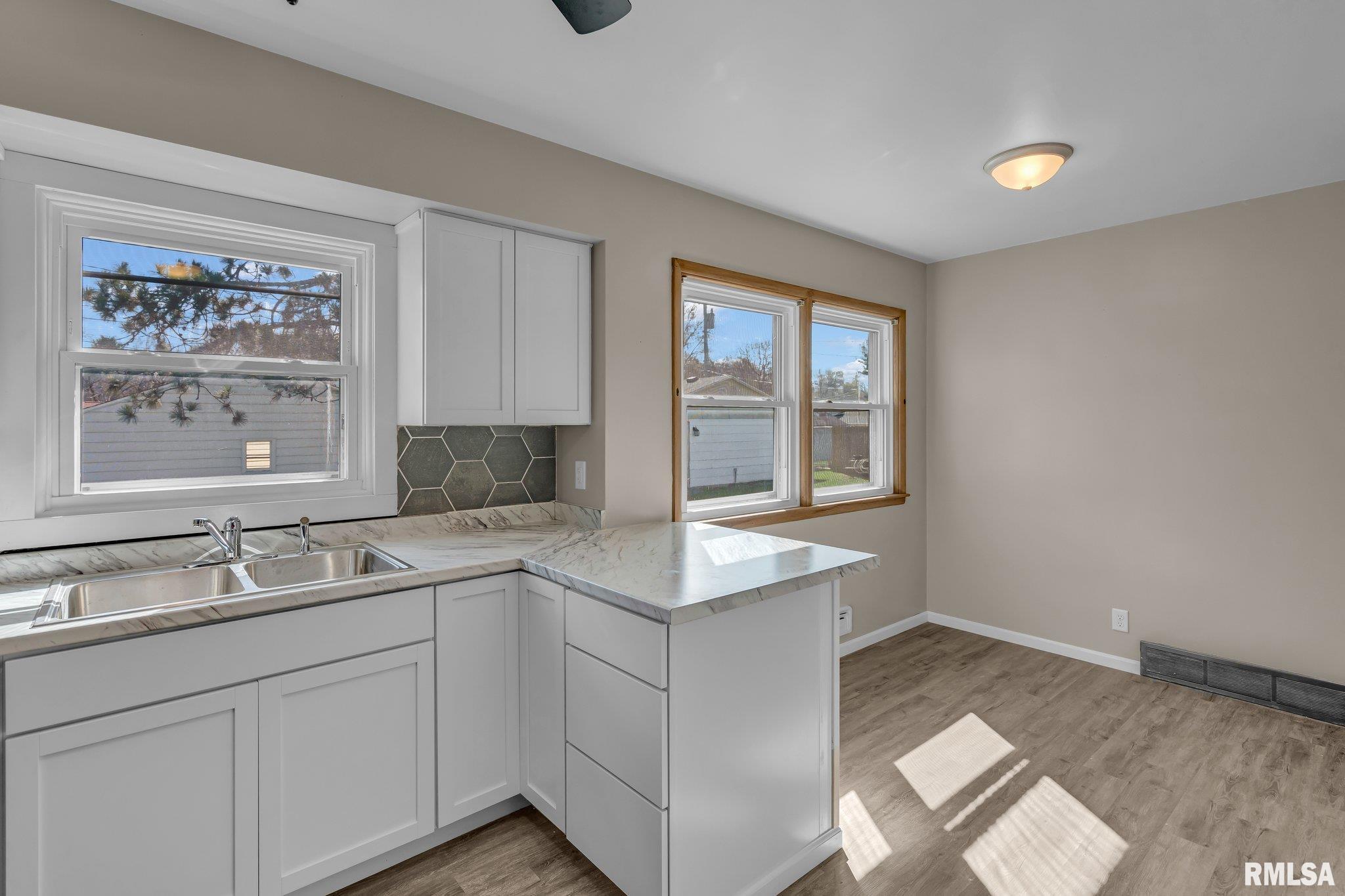 1440 33rd Street Moline, IL 61265 - Photo 10 of 20 Gallery Image 10