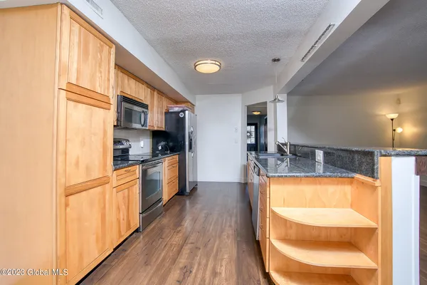 $2,200 | 416 Greenhill Court, Guilderland, NY 12203