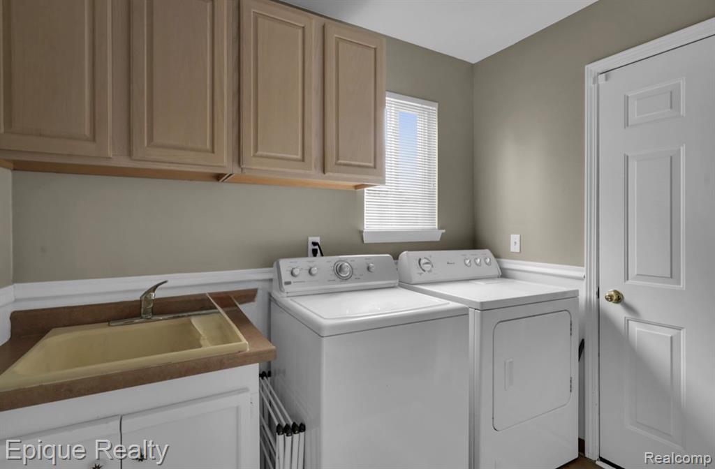 3593 Normandy Drive Rochester, MI 48306 - Photo 24 of 29 Gallery Image 24