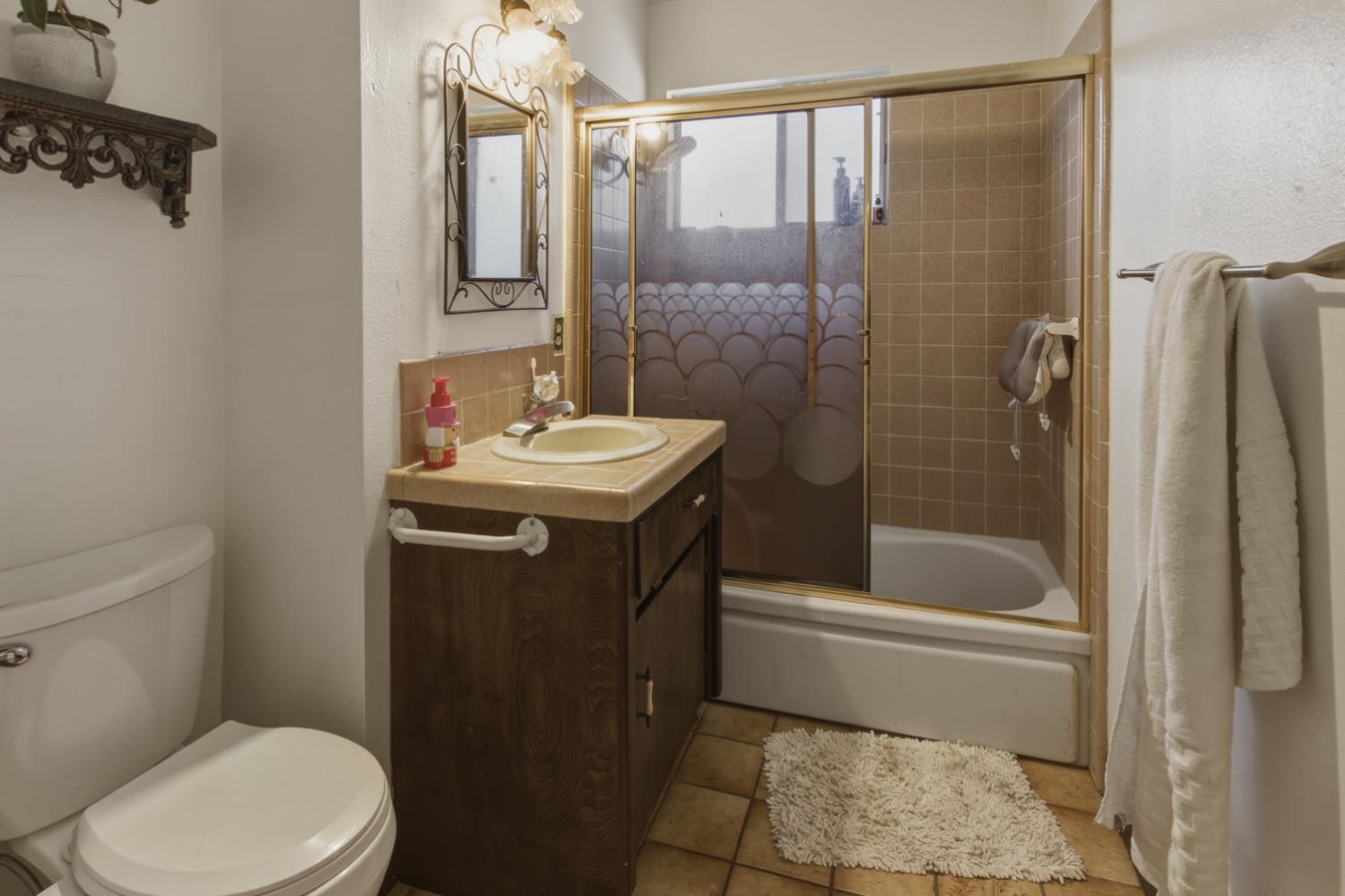 1847 West 8th Street Merced, CA 95341 - Photo 10 of 25