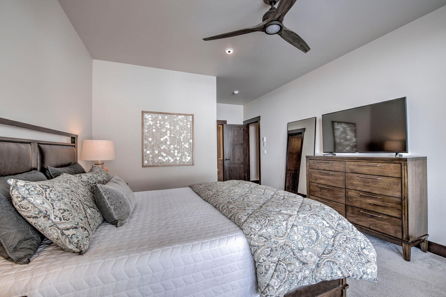 140 Vendette Road Silverthorne, CO 80498 - Photo 27 of 49 Gallery Image 27