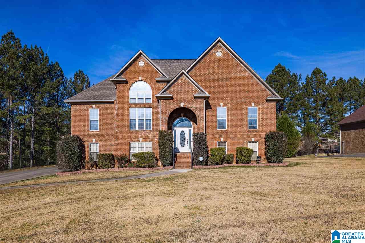 80 Clubhouse Circle Odenville, AL 35120 - Photo 1 of 47