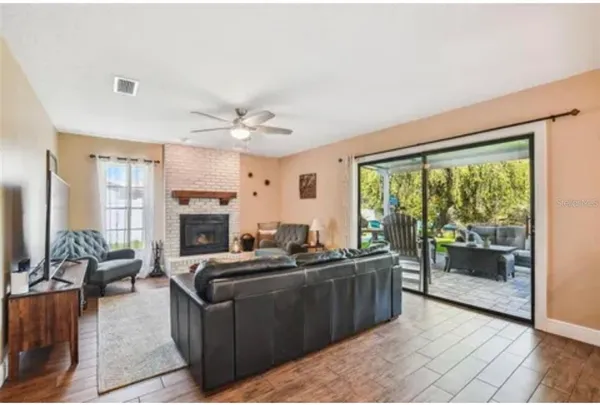 $3,500 | 1326 Corner Oaks Drive, Brandon, FL 33510