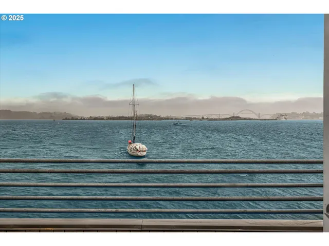 $228,000 | 1000 Southeast Bay Blvd. Boulevard, Unit 140, Newport, OR 97365