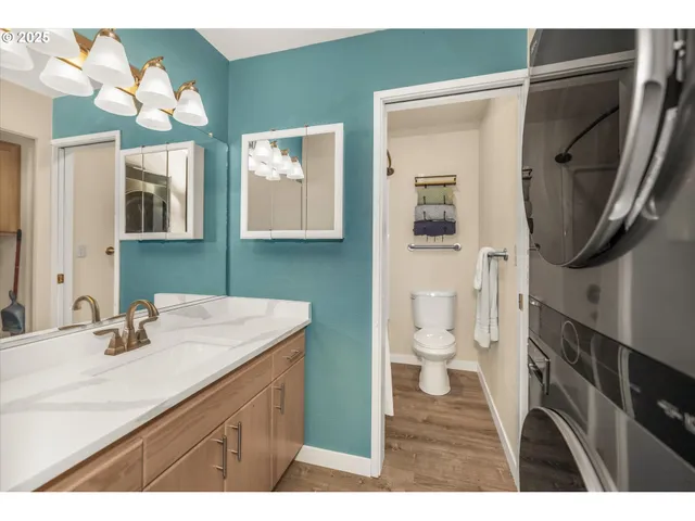 $228,000 | 1000 Southeast Bay Blvd. Boulevard, Unit 140, Newport, OR 97365