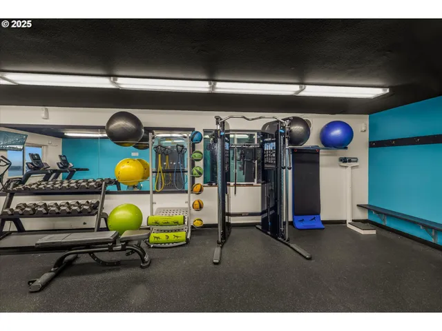 $228,000 | 1000 Southeast Bay Blvd. Boulevard, Unit 140, Newport, OR 97365