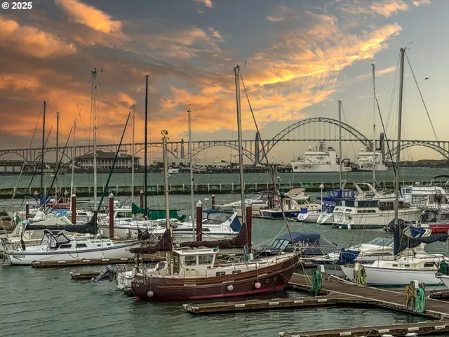 $228,000 | 1000 Southeast Bay Blvd. Boulevard, Unit 140, Newport, OR 97365