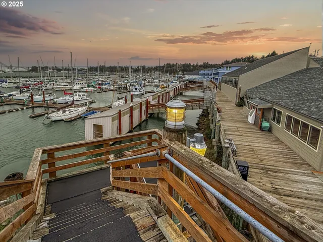 $228,000 | 1000 Southeast Bay Blvd. Boulevard, Unit 140, Newport, OR 97365