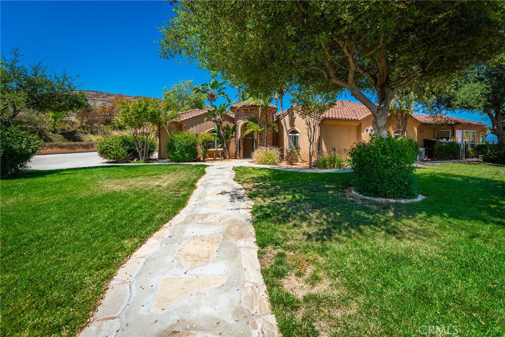 9609 Equestrian Drive Riverside, CA 92503 - Photo 2 of 41