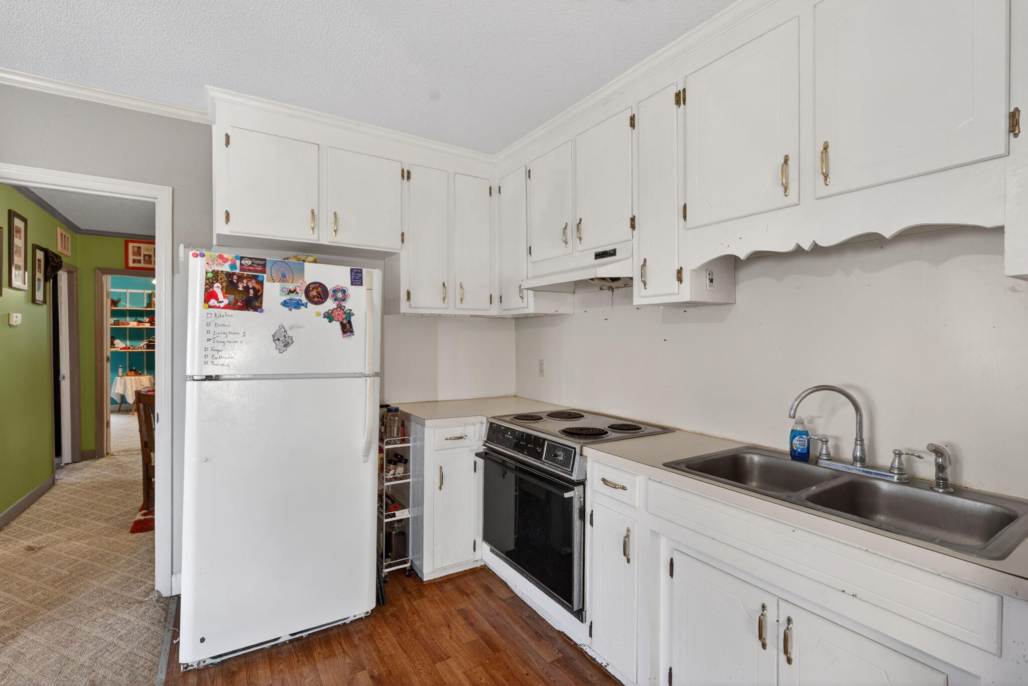 650 Hampton Street Elloree, SC 29047 - Photo 28 of 53