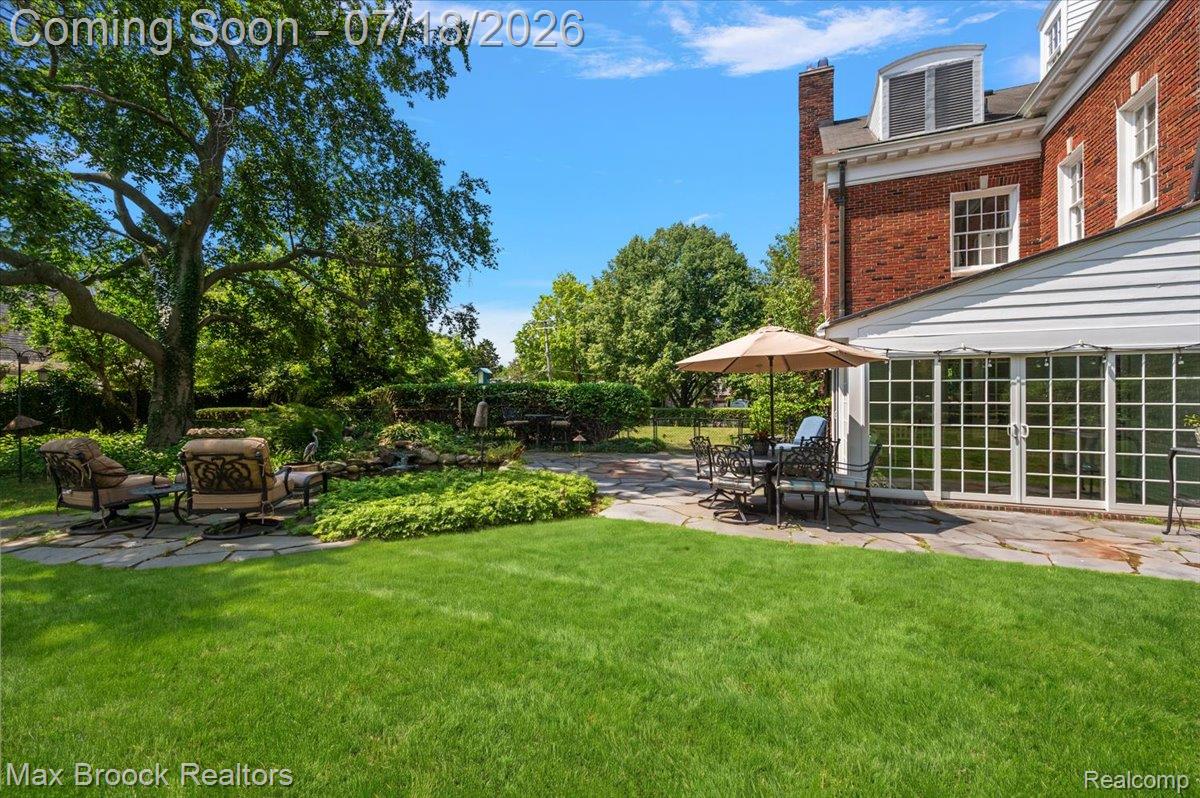 294 Lincoln Road Grosse Pointe, MI 48230 - Photo 65 of 84 Side Elevation Alternate View