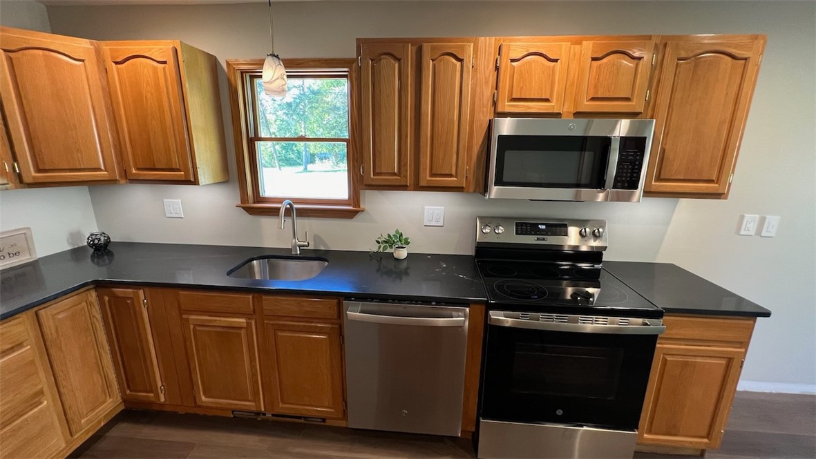 438 Ritchey Boulevard Jerusalem, NY 14527 - Photo 12 of 32