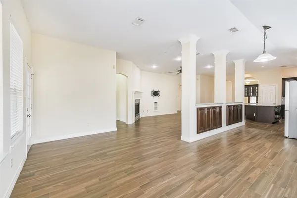 $2,595 | 13731 Cypresswood Crossing Boulevard, Houston, TX 77070