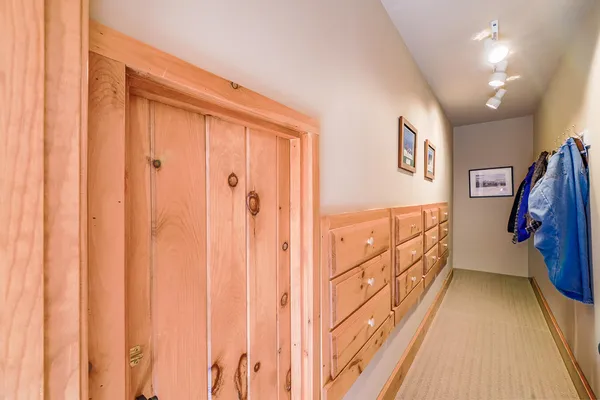 $2,575,000 | 5005 Winter Street, Unit 5005, Carrabassett Valley, ME 04947