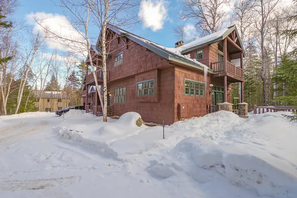 $2,575,000 | 5005 Winter Street, Unit 5005, Carrabassett Valley, ME 04947