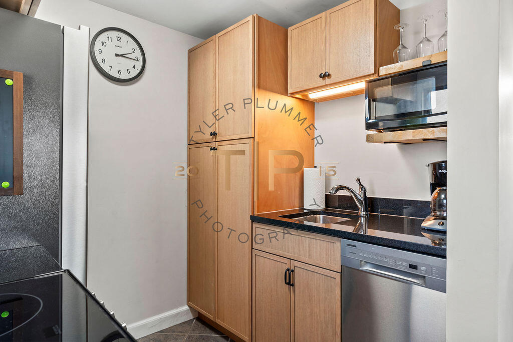 304 Eddy Road, Unit 216 Edgecomb, ME 04556 - Photo 12 of 43 07-304EddyRd.Unit216,Edgecomb,ME-TP