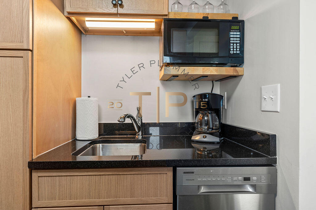 304 Eddy Road, Unit 216 Edgecomb, ME 04556 - Photo 16 of 43 12-304EddyRd.Unit216,Edgecomb,ME-TP