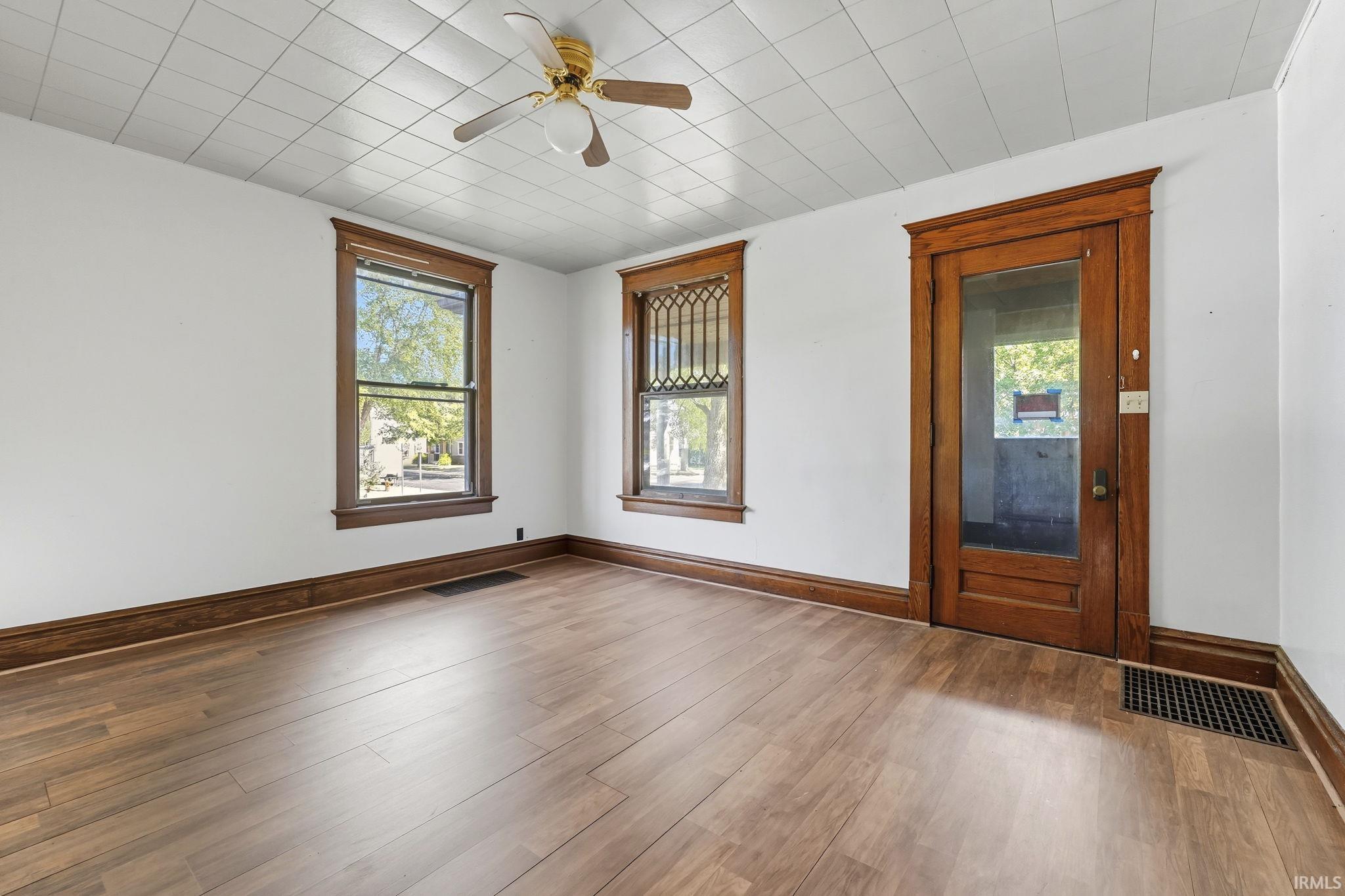 233 North 4th Street Decatur, IN 46733 - Photo 3 of 34 Gallery Image 3