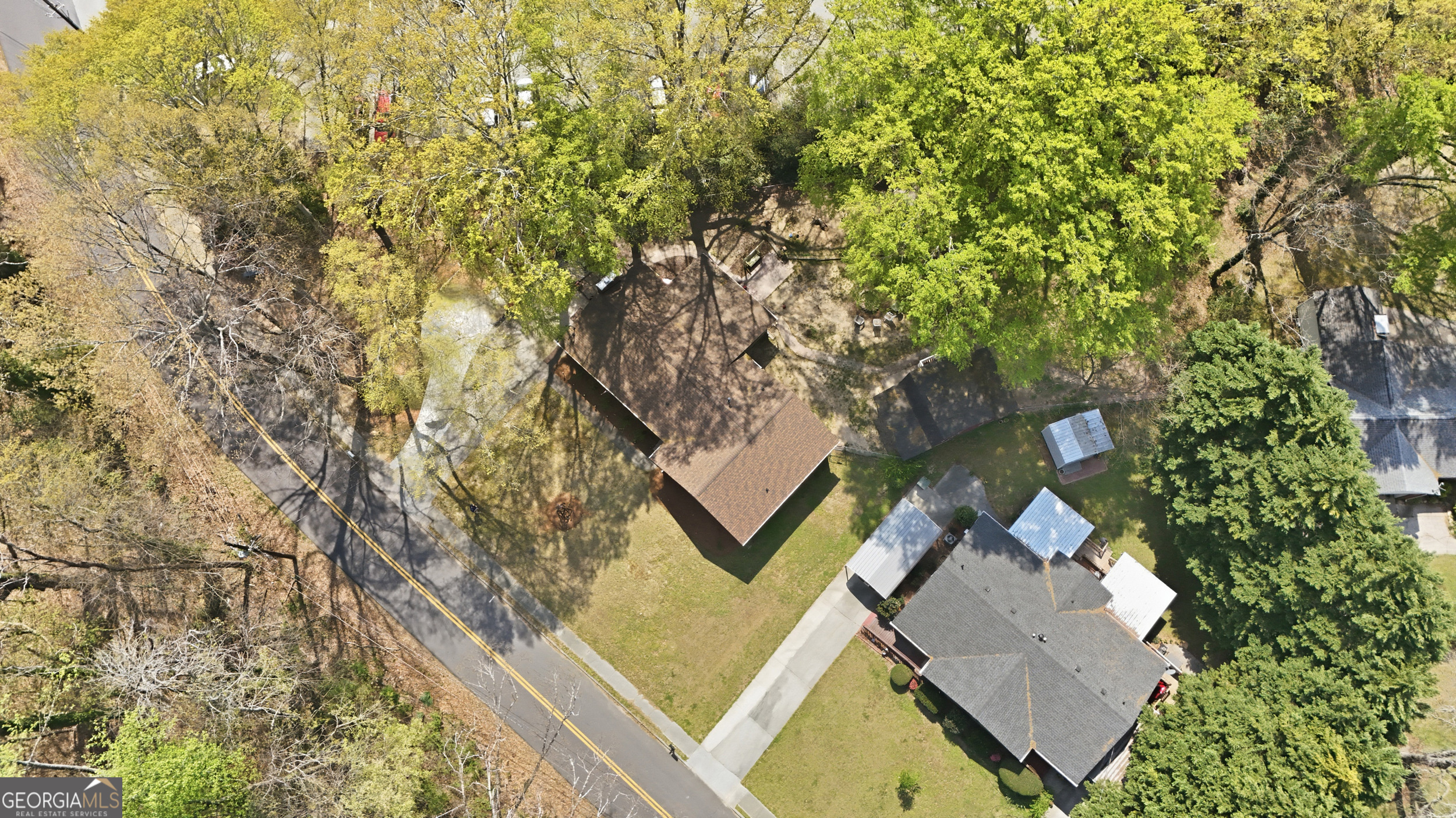 326 Remsdale Road Toccoa, GA 30577 - Photo 34 of 37 front view of a house with a yard