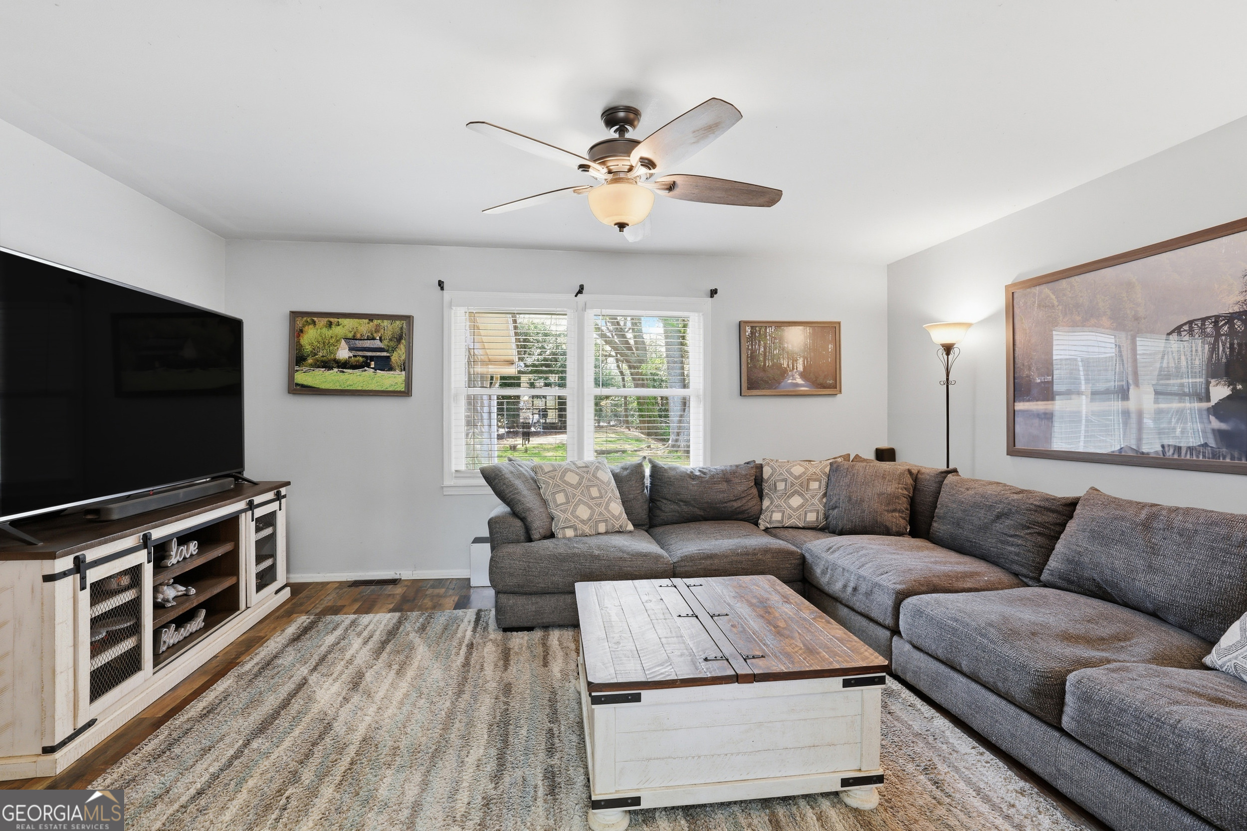 326 Remsdale Road Toccoa, GA 30577 - Photo 5 of 37 a living room with furniture and a flat screen tv