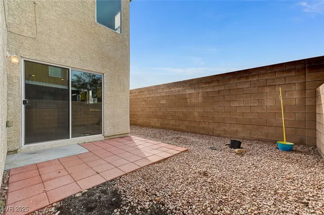 $1,870 | 83 Lockheed Avenue, Las Vegas, NV 89183