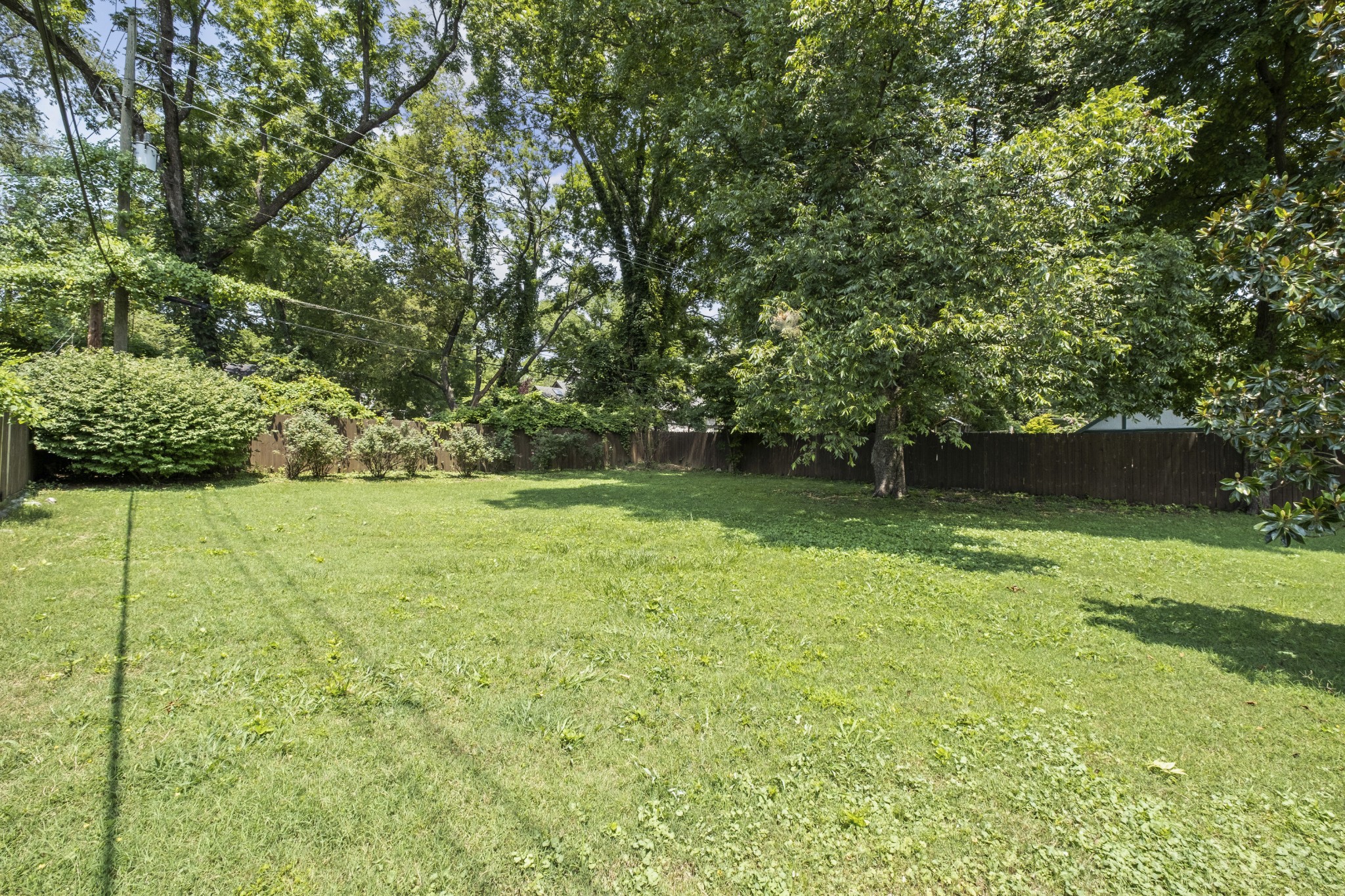 3910 Valley Road Nashville, TN 37205 - Photo 26 of 41 a view of backyard with green space