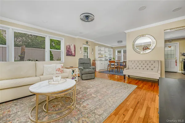 $469,900 | 1600 Grand A Avenue, Unit T1, Baldwin, NY 11510