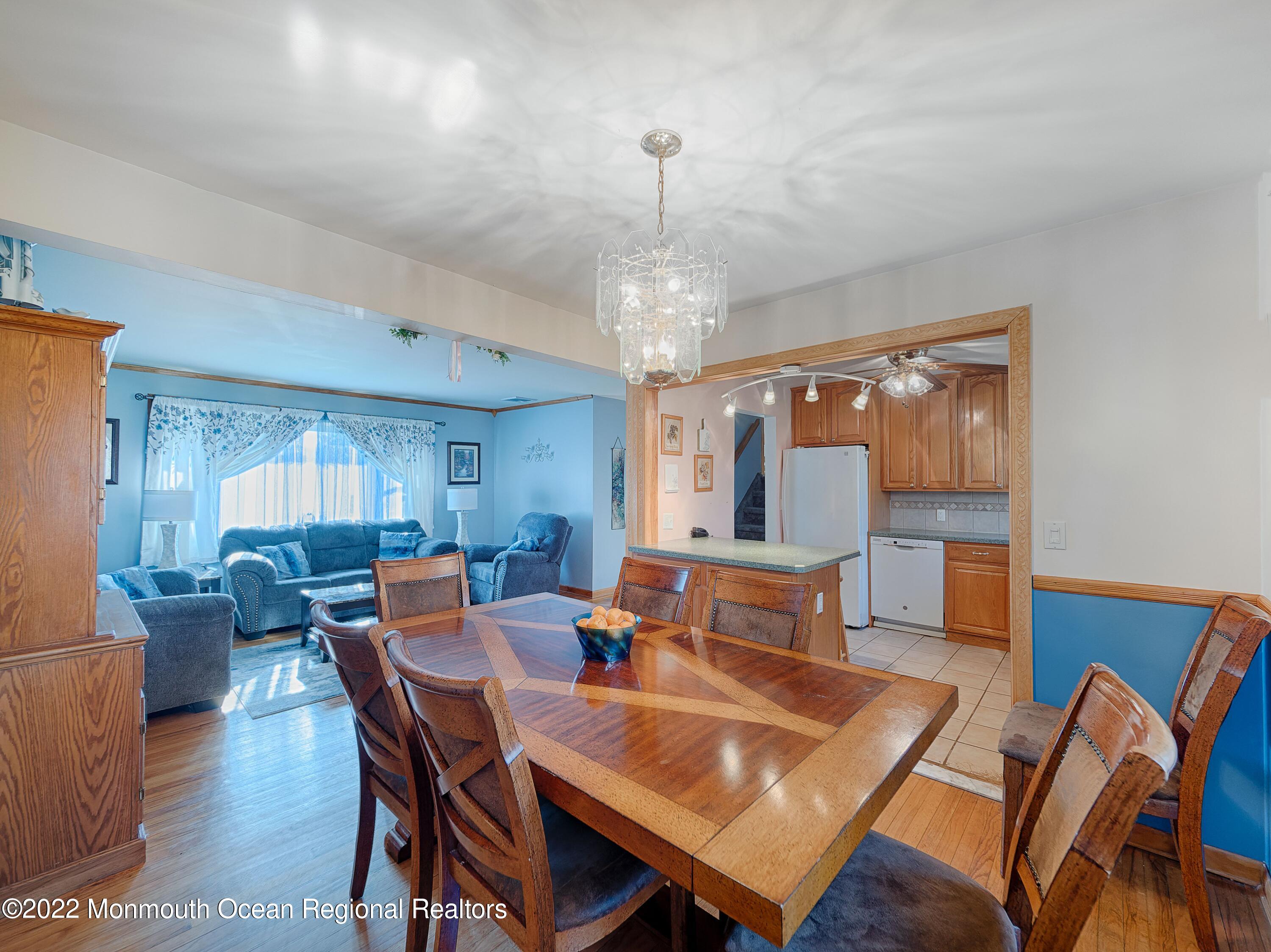13 Simpson Road Somerset, NJ 08873 - Photo 14 of 48 P4021396_HDR