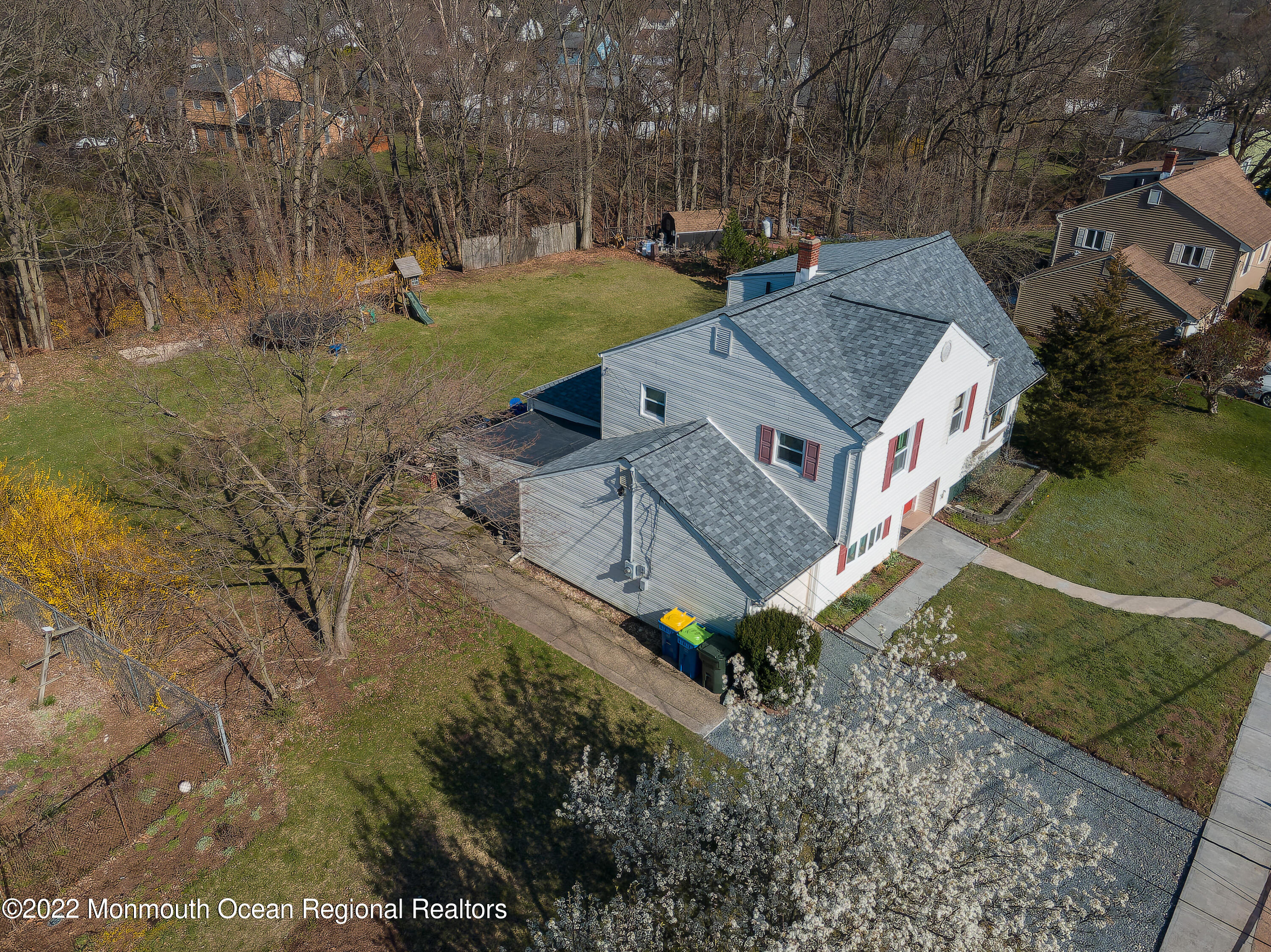 13 Simpson Road Somerset, NJ 08873 - Photo 3 of 48 DJI_0085