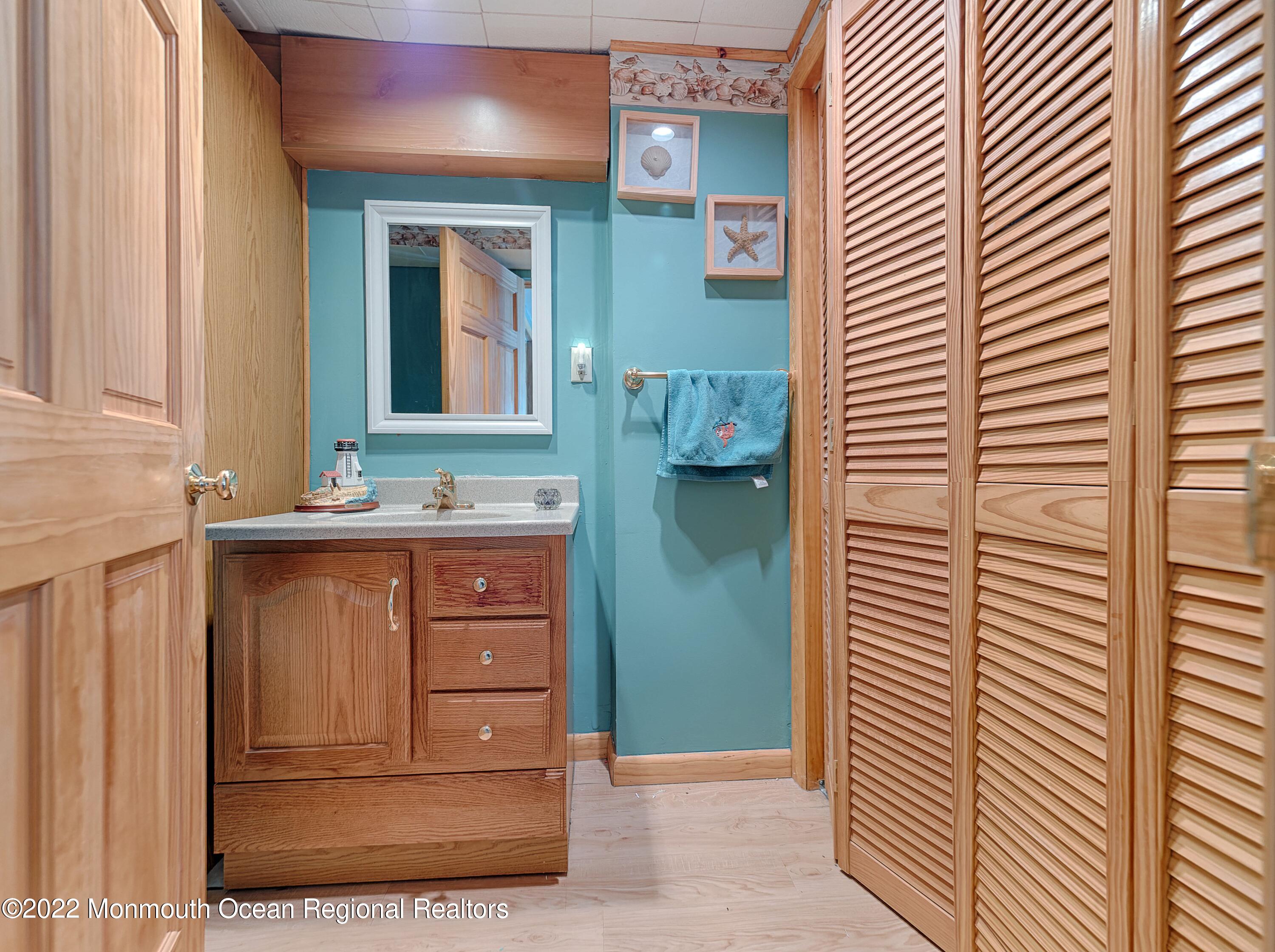 13 Simpson Road Somerset, NJ 08873 - Photo 10 of 48 P4021196_HDR