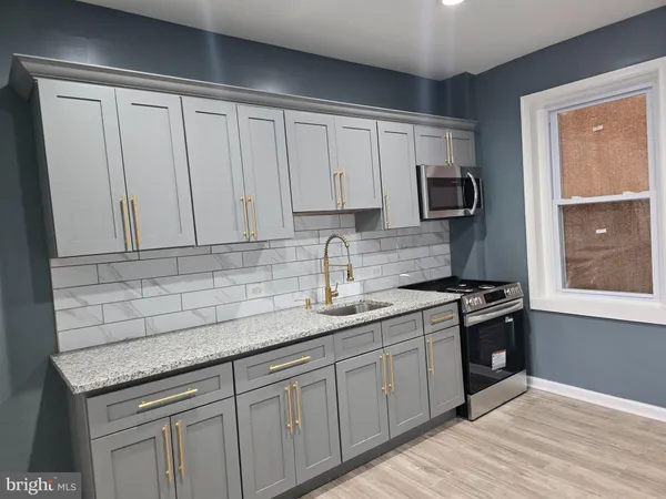 $260,000 | 211 Spruce Street, Darby, PA 19023