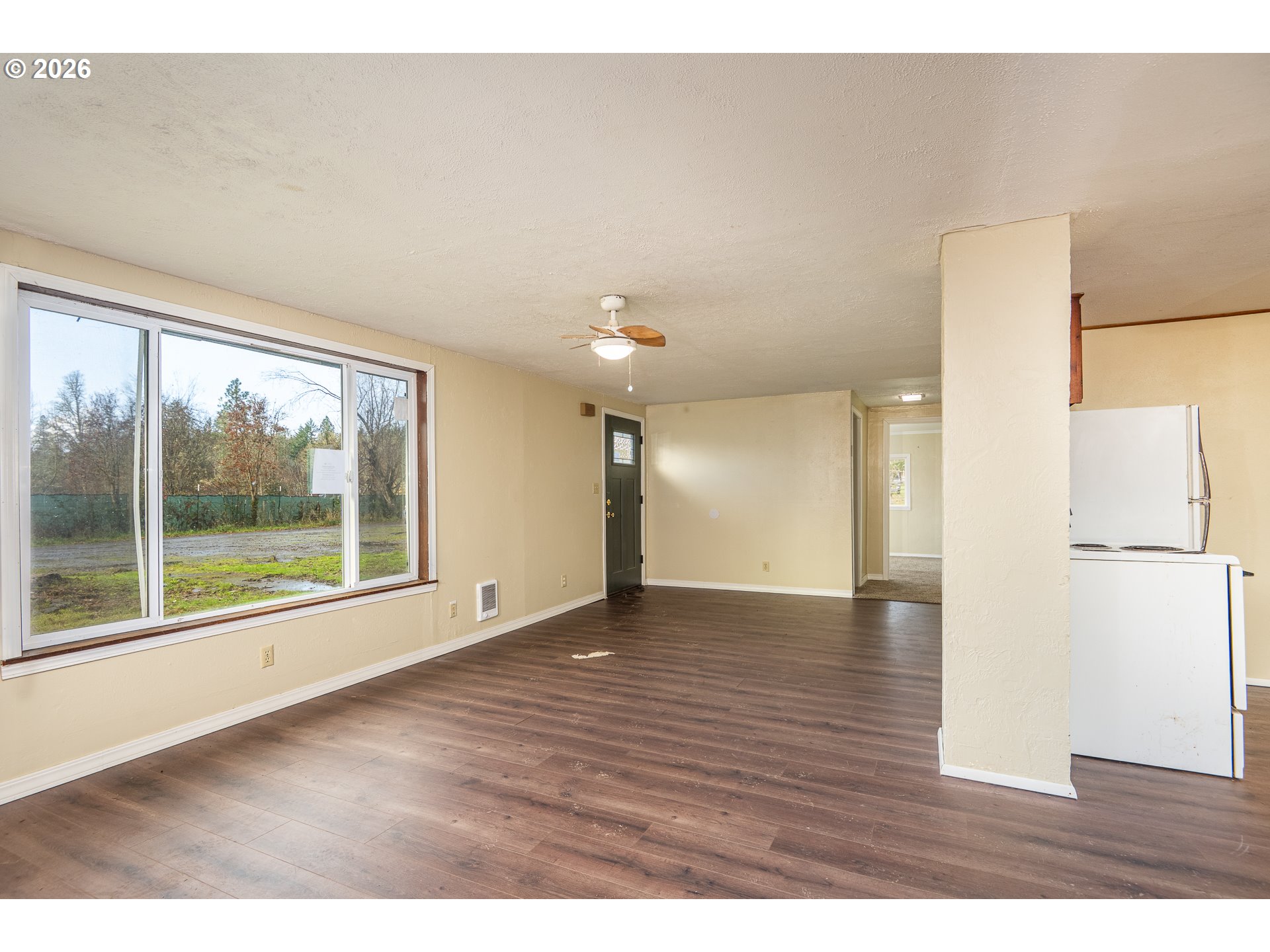 24743 Warthen Road Elmira, OR 97437 - Photo 5 of 20